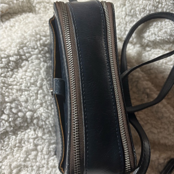 Elegant Navy Blue Patricia Nash Small Women's Crossbody Bag - Picture 4 of 13